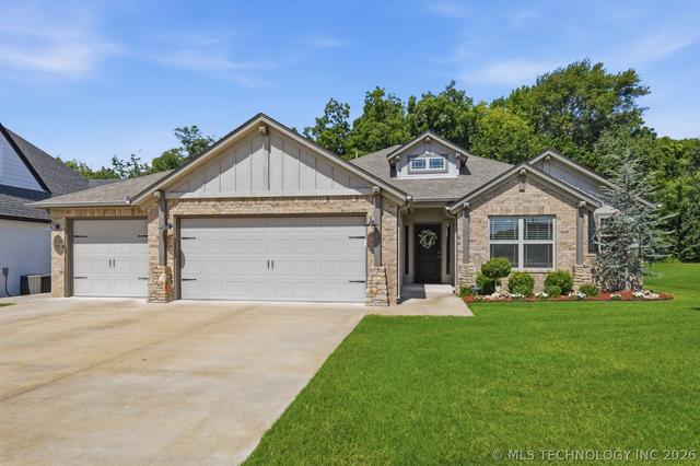 13828 S 21st St E, Bixby, OK 74008