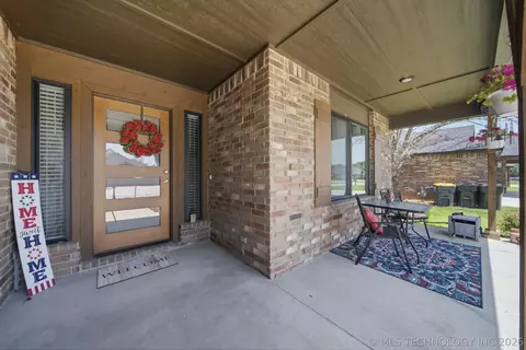 733 E 139th Pl, Glenpool, OK 74033 photo 4