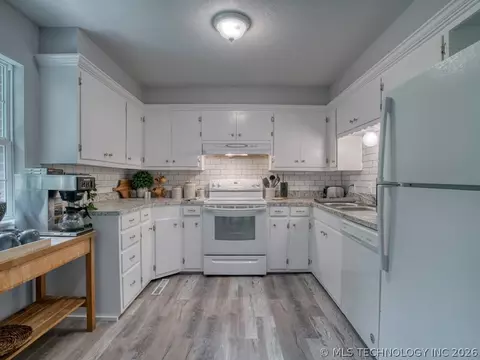 2005 E Foster, Ada, OK 74820 photo 10