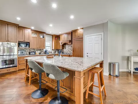 Kitchen - 6536 E 83rd Pl, Tulsa, OK 74133 photo 1 of 8