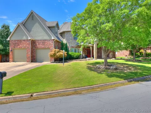 Exterior - 6536 E 83rd Pl, Tulsa, OK 74133 photo 2 of 8