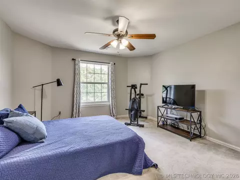 Bedroom - 6536 E 83rd Pl, Tulsa, OK 74133 photo 5 of 6