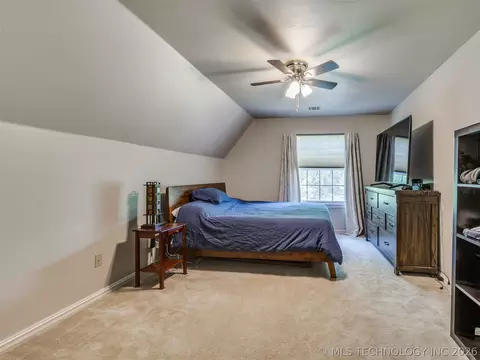 Bedroom - 6536 E 83rd Pl, Tulsa, OK 74133 photo 4 of 6