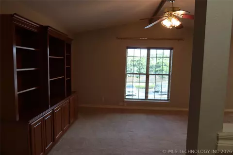 4307 E 68th Street S 624, Tulsa, OK 74136 photo 6