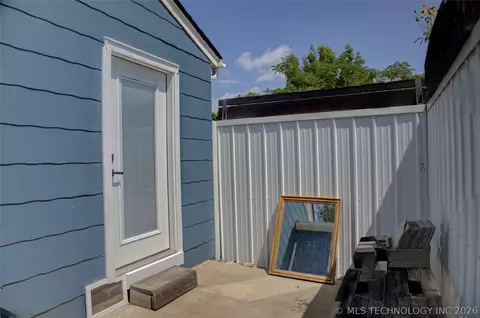 Exterior - 1828 E 10th St, Okmulgee, OK 74447 photo 3 of 11