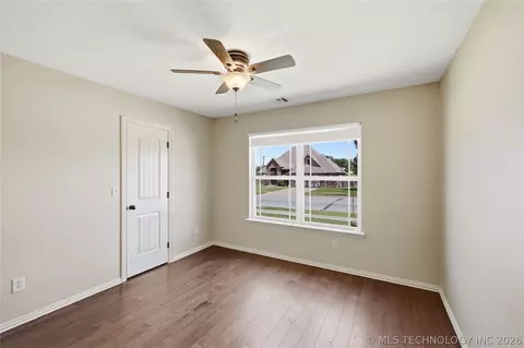 Bedroom - 1004 E 135th Pl, Glenpool, OK 74033 photo 1 of 3