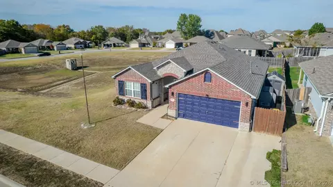 View/Area - 5811 E 146th Pl S, Bixby, OK 74008 photo 2 of 8