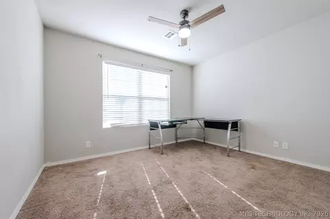 Bedroom - 5811 E 146th Pl S, Bixby, OK 74008 photo 5 of 14