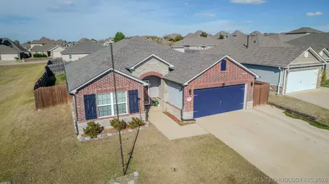 View/Area - 5811 E 146th Pl S, Bixby, OK 74008 photo 8 of 8
