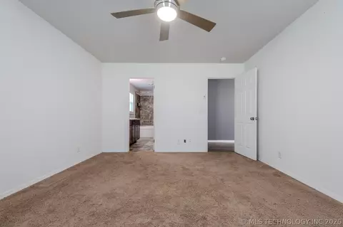 Bedroom - 5811 E 146th Pl S, Bixby, OK 74008 photo 11 of 14