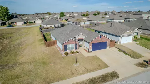 View/Area - 5811 E 146th Pl S, Bixby, OK 74008 photo 4 of 8