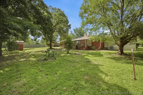 Exterior - 1703 E Comanche Ave, Mcalester, OK 74501 photo 6 of 6