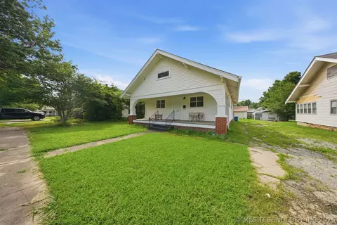 709 E Broadway, Cushing, OK 74023 photo 2