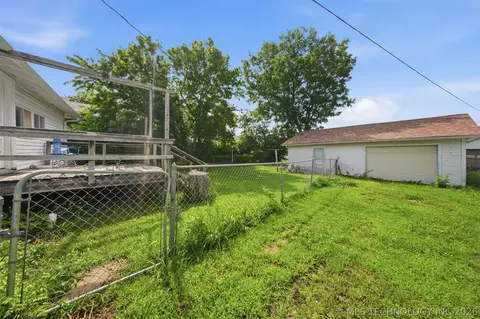 709 E Broadway, Cushing, OK 74023 photo 21