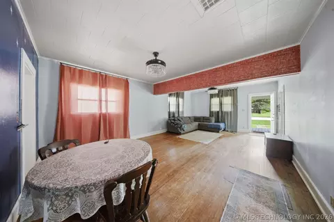 709 E Broadway, Cushing, OK 74023 photo 5