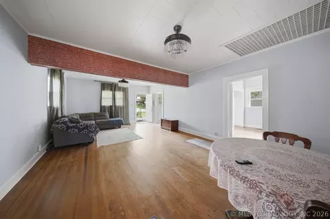709 E Broadway, Cushing, OK 74023 photo 6