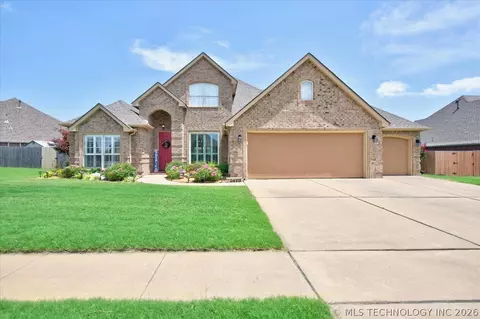 124 Prairie Ridge Ct, Bartlesville, OK 74006