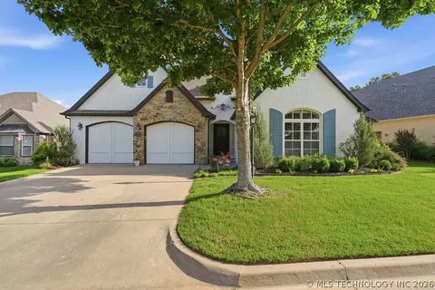 7832 E Galveston St, Broken Arrow, OK 74014