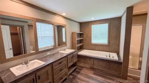 4200 W 730 Rd, Hulbert, OK 74441 photo 6