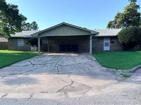 1925 E 51st Pl, Tulsa, OK 74105