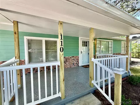 Exterior - 110 SE 5th St, Checotah, OK 74426 photo 9 of 14