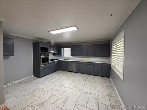 Kitchen - 110 SE 5th St, Checotah, OK 74426 photo 1 of 1