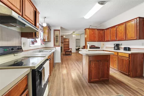 Kitchen - 157 Acorn Ln, Eucha, OK 74342 photo 3 of 3