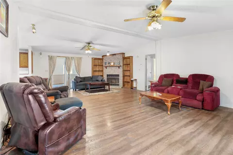 Living - 157 Acorn Ln, Eucha, OK 74342 photo 2 of 2