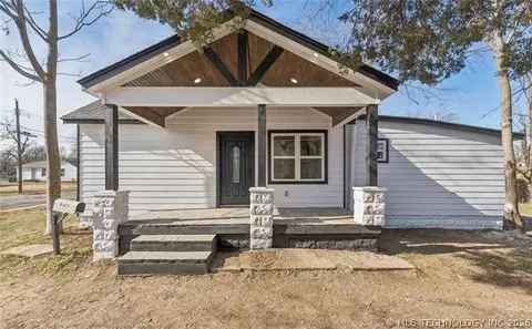 4129 W 8th St, Tulsa, OK 74127