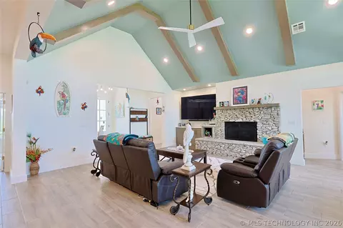 Living - 419535 E 1200 Rd, Eufaula, OK 74432 photo 6 of 6
