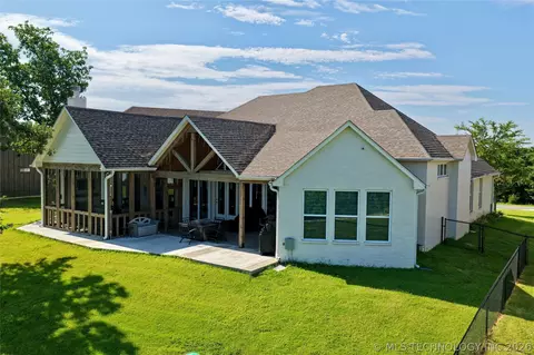 Exterior - 419535 E 1200 Rd, Eufaula, OK 74432 photo 4 of 8
