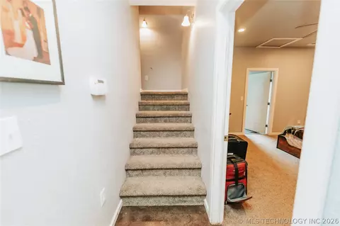 Entry Way - 351660 E 4200 Rd, Pawnee, OK 74058 photo 2 of 3