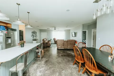 Entry Way - 351660 E 4200 Rd, Pawnee, OK 74058 photo 1 of 3