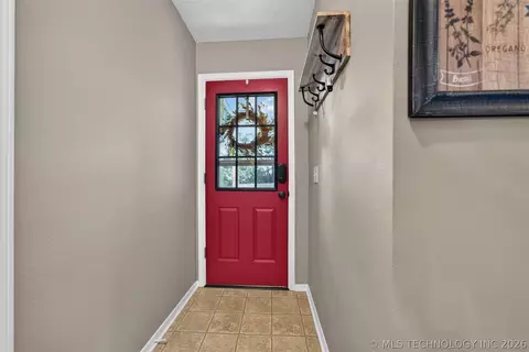 Entry Way - 33800 E 750 Road 3a, Wagoner, OK 74467 photo 1 of 3