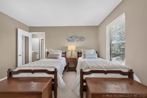 Bedroom - 33800 E 750 Road 3a, Wagoner, OK 74467 photo 7 of 11