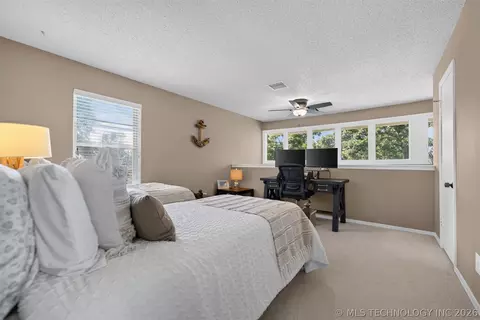 Bedroom - 33800 E 750 Road 3a, Wagoner, OK 74467 photo 5 of 11
