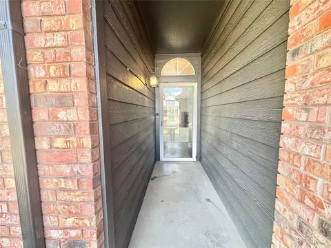 Entry Way - 9216 E 97th Pl, Tulsa, OK 74133 photo 1 of 3