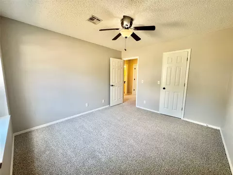 Bedroom - 9216 E 97th Pl, Tulsa, OK 74133 photo 2 of 6