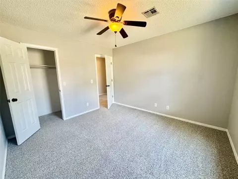 Bedroom - 9216 E 97th Pl, Tulsa, OK 74133 photo 4 of 6