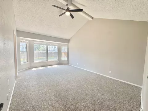 Living - 9216 E 97th Pl, Tulsa, OK 74133 photo 3 of 3