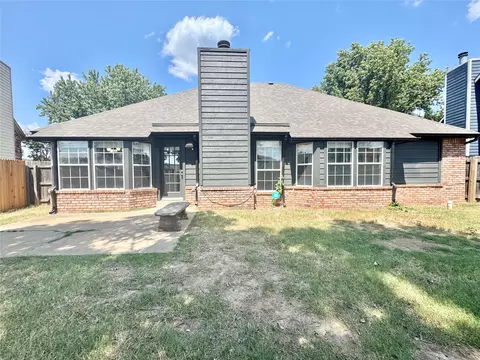 Exterior - 9216 E 97th Pl, Tulsa, OK 74133 photo 6 of 11