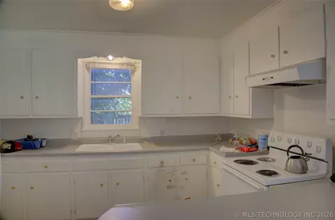 5309 E 4th Pl, Tulsa, OK 74112 photo 10