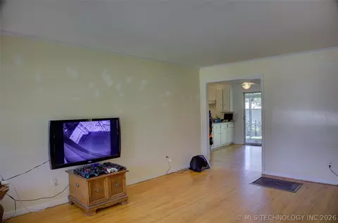 5309 E 4th Pl, Tulsa, OK 74112 photo 5