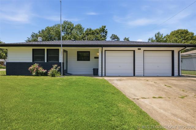 501 Warwick Dr, Muskogee, OK 74403