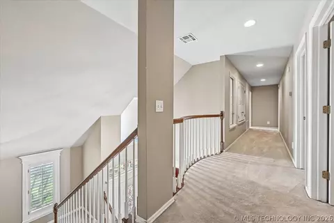 Entry Way - 6219 E 89th St, Tulsa, OK 74137 photo 2 of 4