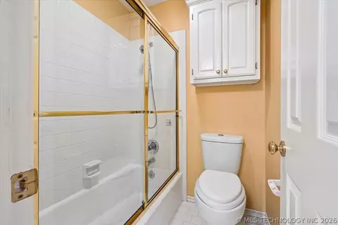 Bath - 6219 E 89th St, Tulsa, OK 74137 photo 7 of 8