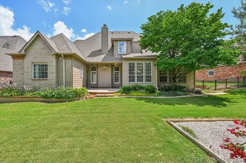 Exterior - 6219 E 89th St, Tulsa, OK 74137 photo 7 of 7