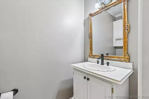 Bath - 6219 E 89th St, Tulsa, OK 74137 photo 8 of 8