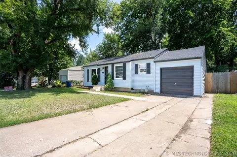 4528 E 4th Pl, Tulsa, OK 74112 photo 3