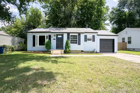 4528 E 4th Pl, Tulsa, OK 74112 photo 2